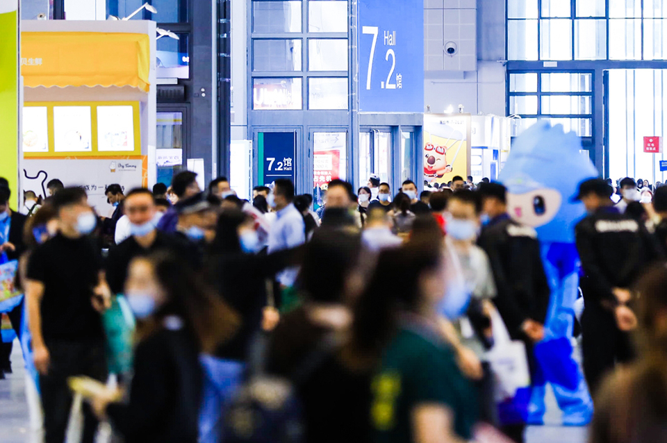 热泵+应用，解码零碳未来" —— 热泵应用赛道爆发巨大市场需求潜力